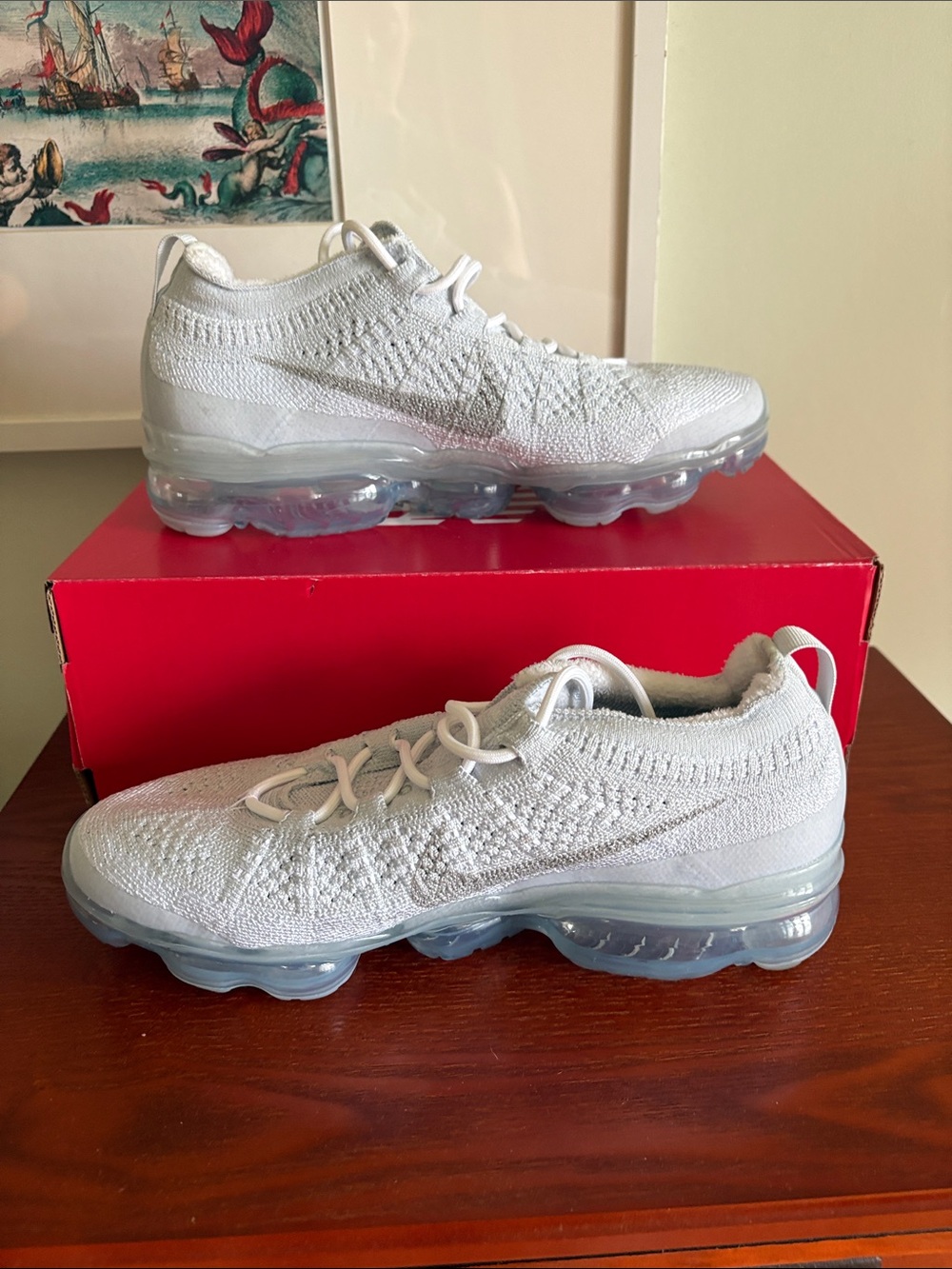 Nike White Flyknit VaporMax with Clear Bubble Sole - Picture 4 of 6